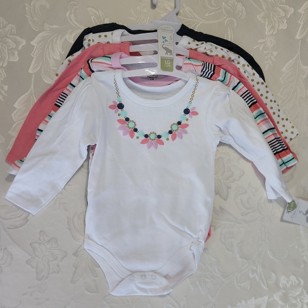 6-9 Month long sleeve onsies. NWT